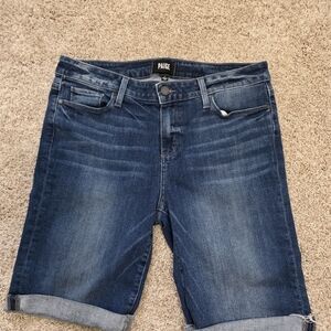 Paige Denim Jean Jax Knee Short Size 31
